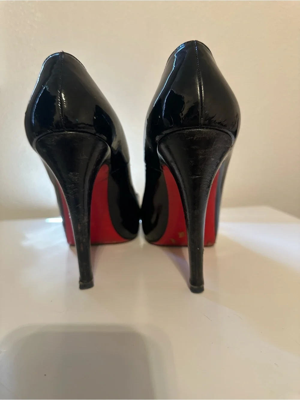 Christian Louboutin Black Patent Leather Pointed Stiletto Heels 100% authentic